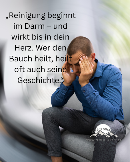 Mann mit Händen an Kopf, nachdenklich; Text über Reinigung und Herz.