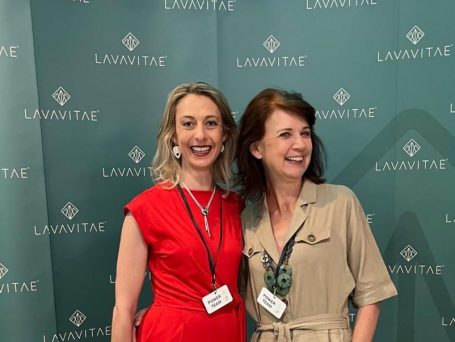 Martina Geier und Elisabeth Eder TEAM SCHAFFERNACK Unser Team ist Spitzenreiter